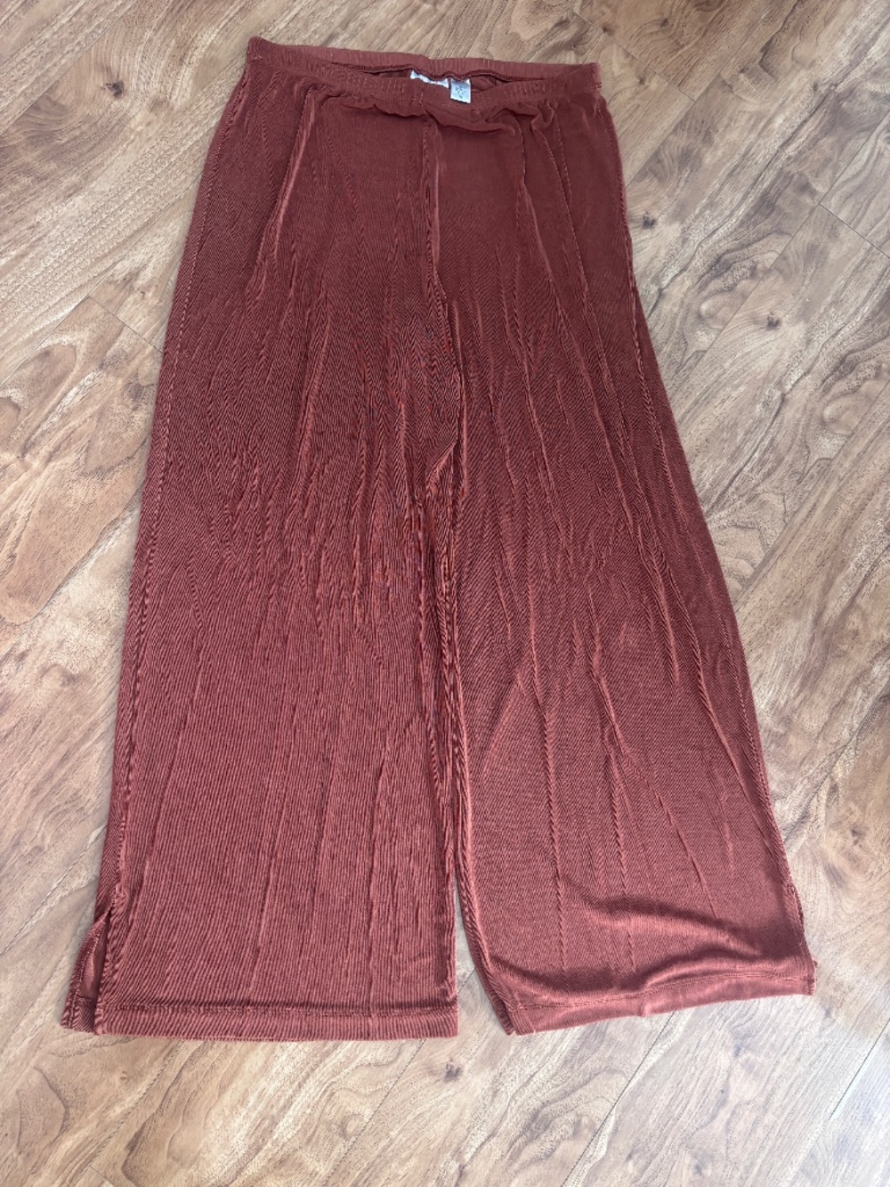 Chico’s Travelers Wide Leg Pull On Pants Rust Terracotta Slinky Knit Size XL
